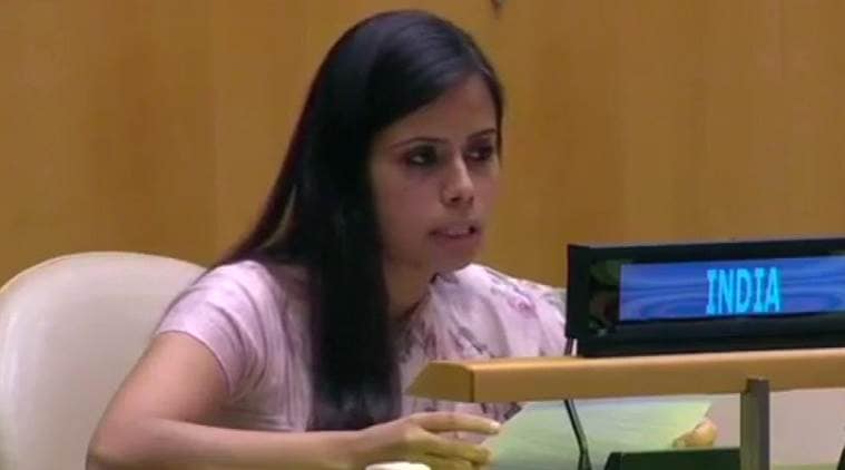 Pakistan raises Kashmir issue at UN, accuses India of sponsoring Peshawar attack; India hits back
