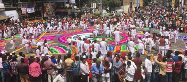 Ganpati Visarjan: Ganesh Chaturthi comes to an end as idols immersed ...