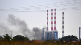 Germany: Eight injured in blaze at refinery; hundreds evacuated