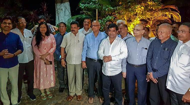 Cong MLAs in Goa meet Governor, demand floor test by BJP-led govt ...