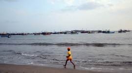 Malvan: A child enjoys himself on Malvan sea beach in Sindhudurg district of Maharashtra on May 29, 2017. (Photo: IANS) In Kutch, Jamnagar Tsunami mock exercise to check state’s preparedness