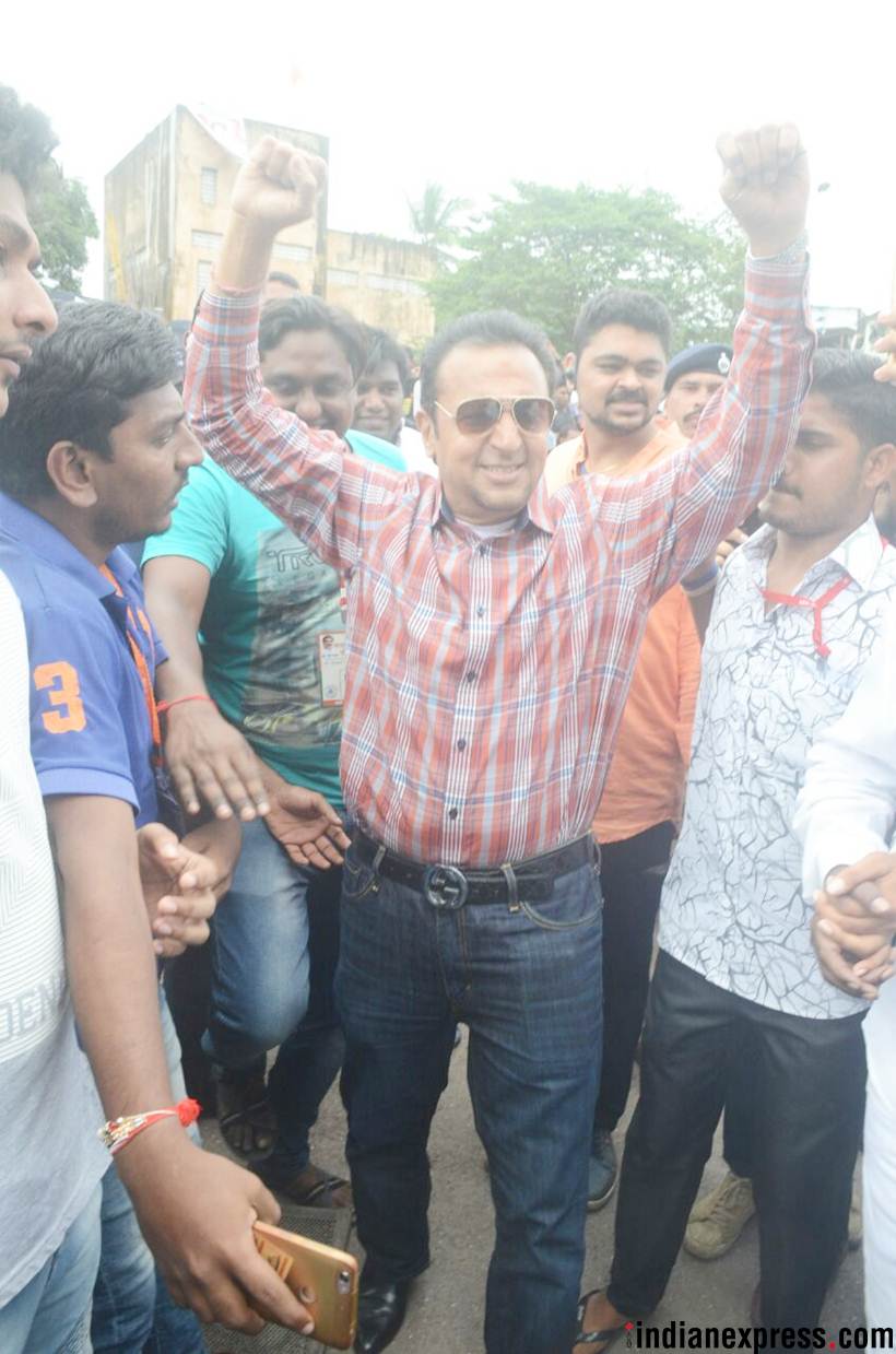 Gulshan Grover celebrated Janmashtami with fans