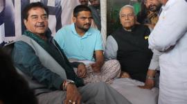 Hardik Patel, Hardik Patel fast, Patidar leader Hardik Patel, Hardik Patel's fast backed by Congress, Patidar quota movement politically stirred, India News, Indian Express