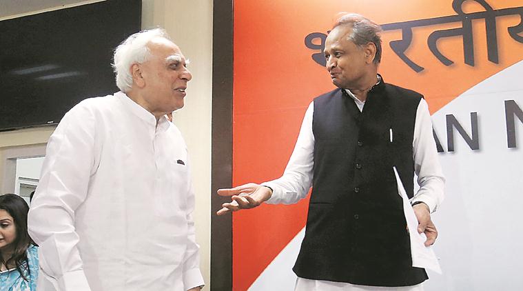 Aadhaar Verdict, Aadhaar Card Verdict, Aadhaar Supreme Court Verdict, Aadhaar card Verdict, Aadhaar Mobile Number Linking, Congress, BJP, Supreme court verdict on Aadhaar, UIDAI, Indian express