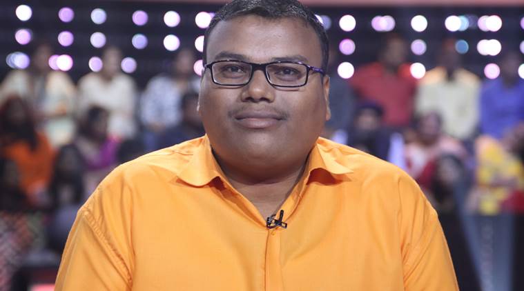 KBC 10 contestant Deepak Shrawan Bhodekar Amitabh Bachchan