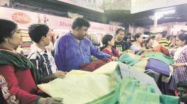 khadi 759 Mumbai: Promotion of khadi clothes, mobile app, training centre in the pipeline