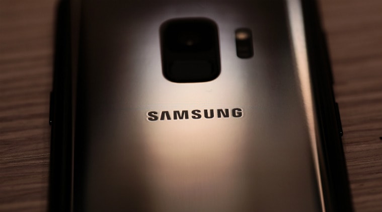 Samsung Galaxy P30, Galaxy P30 leaks, Samsung Galaxy S10, Galaxy P30 fingerprint sensor, phones with in-display fingerprint sensor, Galaxy P30 expected launch, Galaxy S10 fingerprint sensors