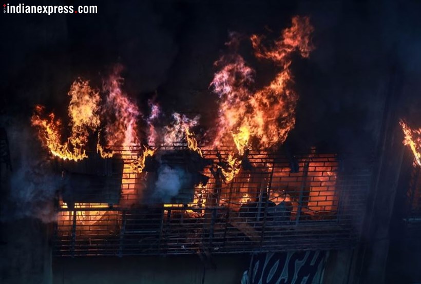 A day later, fire at Kolkata's Bagree Market yet to be contained