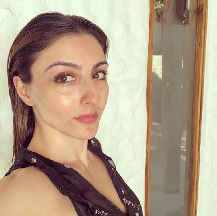Kareena Kapoor Khan, Saif Ali Khan, Taimur Ali Khan, Soha Ali Khan, Kunal Kemmu and Inaaya Naumi Kemmu's Maldives vacation