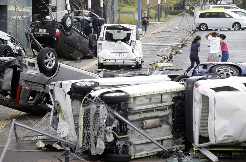 Typhoon Jebi leaves trail of destruction across Japan