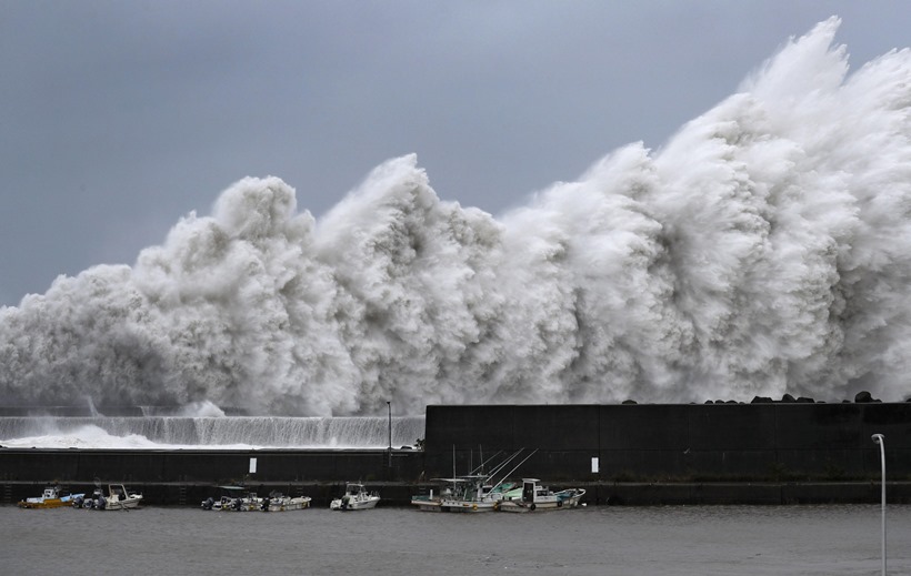 Typhoon Jebi leaves trail of destruction across Japan