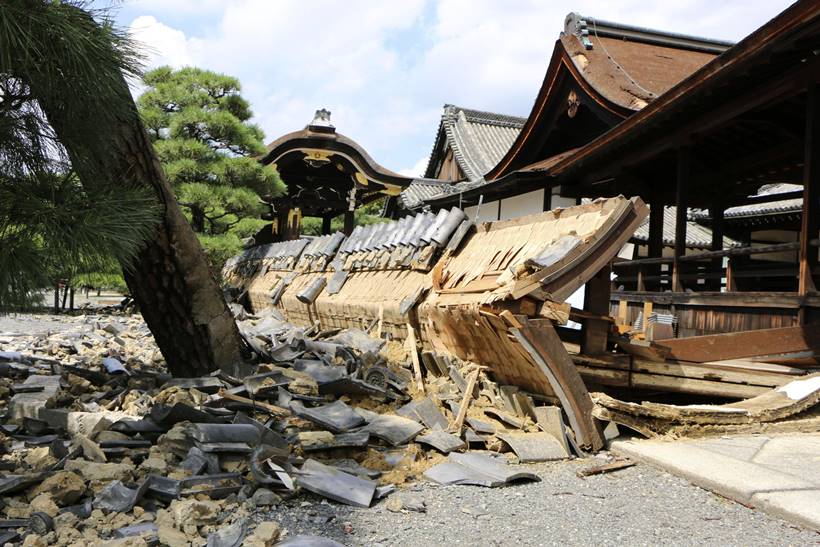 Typhoon Jebi leaves trail of destruction across Japan