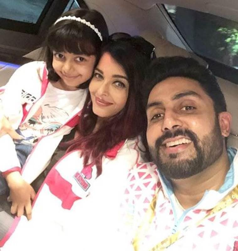 Abhishek Bachchan Aishwarya Rai Aaradhya cheer Pro Kabaddi League Pink Panthers photos