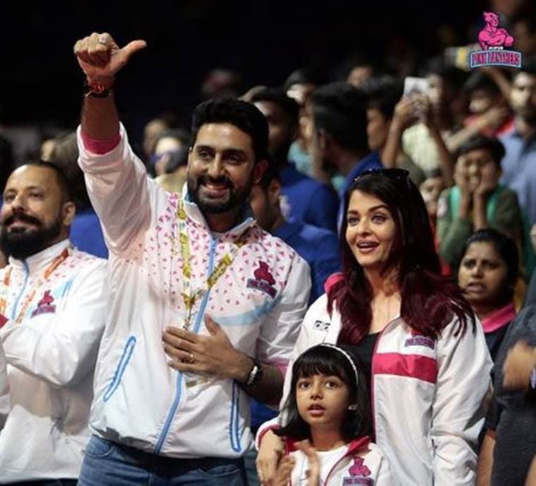 Abhishek Bachchan Aishwarya Rai Aaradhya cheer Pro Kabaddi League Pink Panthers photos
