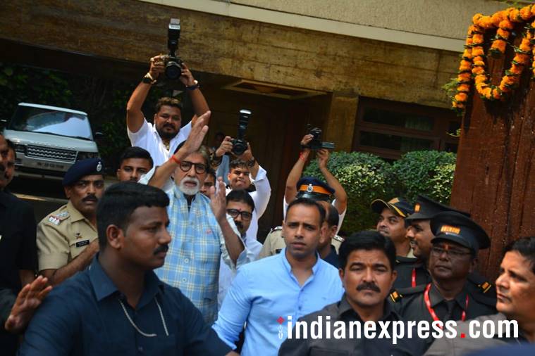 amitabh bachchan at his residence