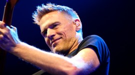 bryan adams mumbai concert