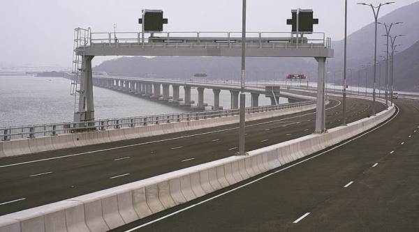 The world's longest sea bridge