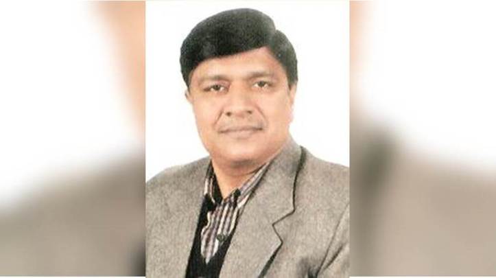 AAP’s Gautam, safai karamchari body head spar over sewer deaths