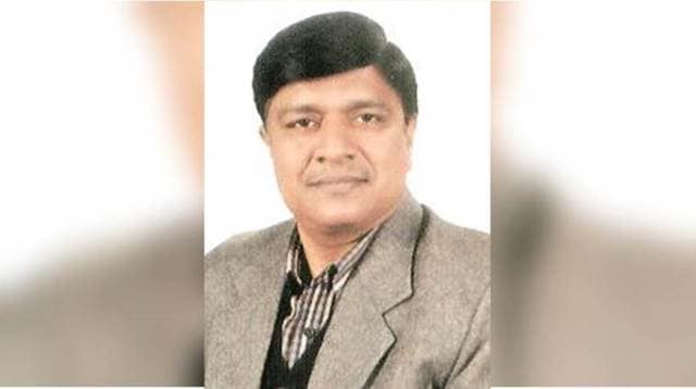 AAP’s Gautam, safai karamchari body head spar over sewer deaths