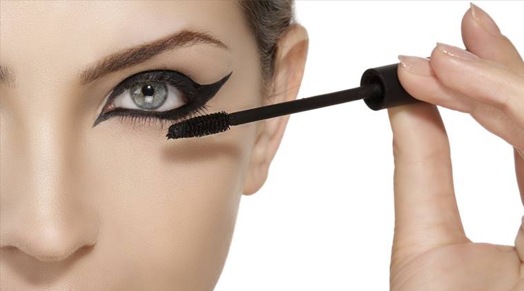 Here's foolproof guide to mascara seamlessly | News,The Indian Express