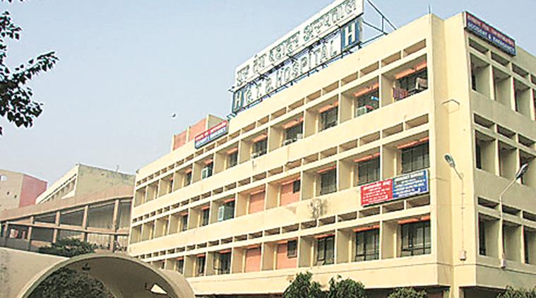 GTB hospital, GTB hospital officials booked, gtb hospital parking contract, anti corruption branch, corruption charges, delhi news, delhi, indian express