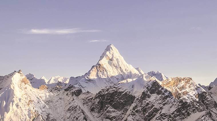 Nepal: At least seven climbers killed in Himalayas, two missing