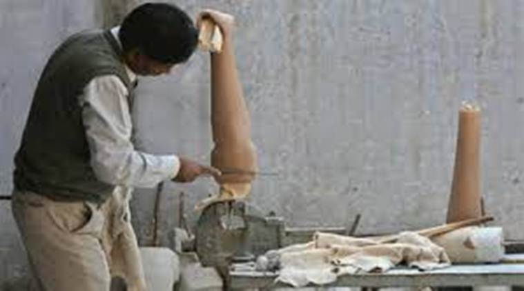 Jaipur Foot camp in Syria for people injured in civil war
