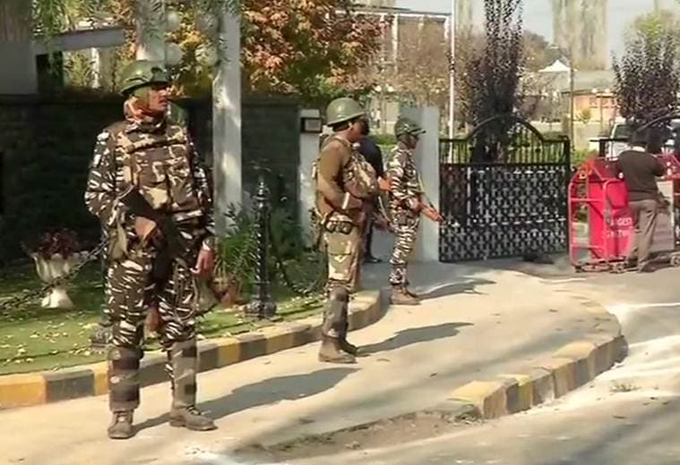 J-K: Rajnath Singh to arrive in Srinagar shortly, to review security situation
