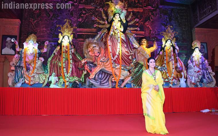 Durga puja, Durga puja bollyood, bollywood celebrities at durga puja