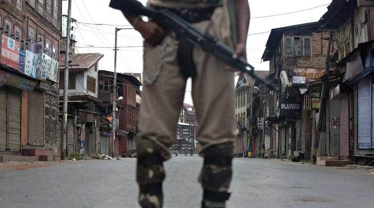 Jammu & Kashmir, Militants take police rifles, kashmir militants, jammu and kashmir police, kashmir, police rilfes stolen, indian express
