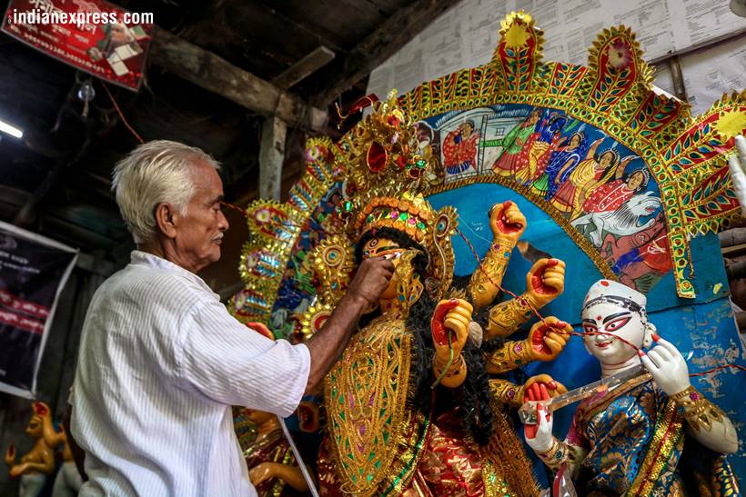 Durga Puja 2018: Meet Kumartuli's oldest idol maker