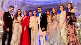 Manish Malhotra, Kiara Advani, Janhvi Kapoor, Khushi Kapoor, Kartik Aaryan, Sophie Chaudry, Tara Sutaria, Manish Malhotra festive show, celeb fashion, bollywood fashion, indian express, indian express news