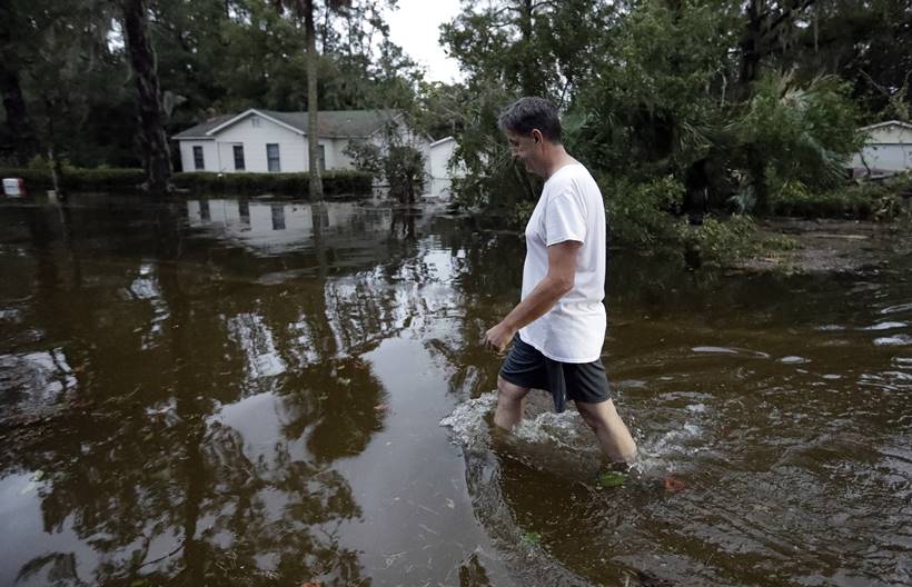 Hurricane Michael slams into Florida, charges into Southeast