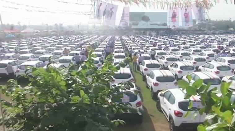 Surat diamond merchant Savji Dholakia gives away 600 cars to employees as 'Diwali  gift'