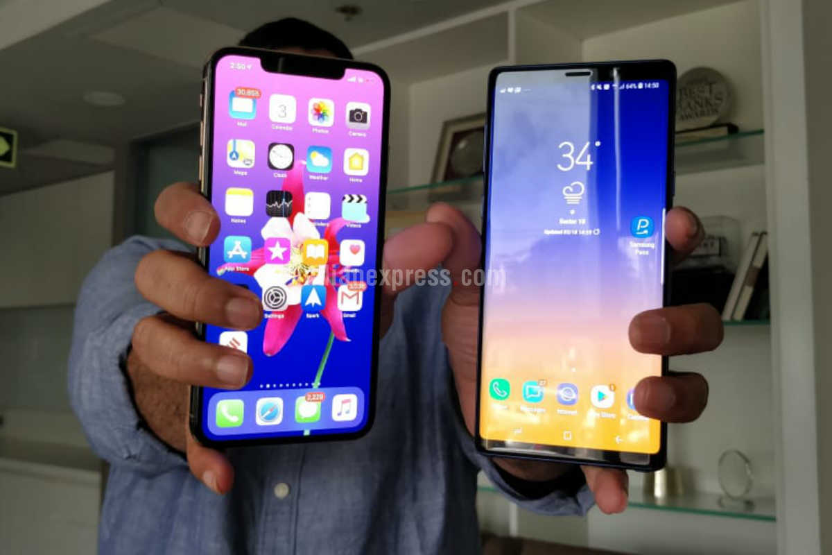should i buy note 9 or iphone xs max
