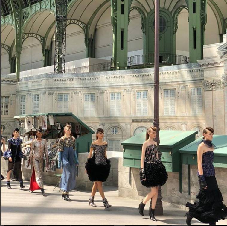 paris fashion week, street style paris fashion week, couture wear paris fashion week, dior paris fashion week, gucci, fashion designs paris fashion week, stunning shots paris fashion week, indian express, indian express news