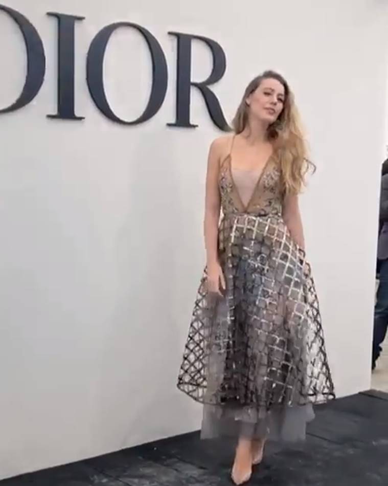paris fashion week, street style paris fashion week, couture wear paris fashion week, dior paris fashion week, gucci, fashion designs paris fashion week, stunning shots paris fashion week, indian express, indian express news