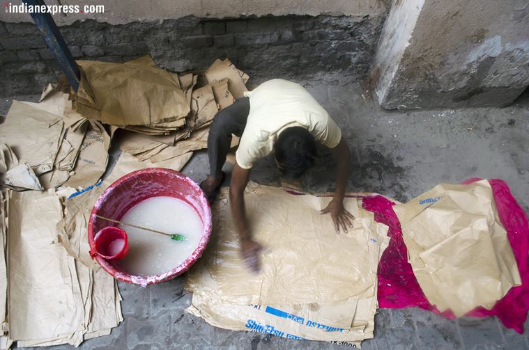 Dussehra, Dussehra Ravan, Dussehra 2018, Ravan effigies, Ravan effigies market, Delhi ravan makers, Ravan makers subhash nagar, Ravan effigies tagore garden, Titarpur village, Delhi Ravanwallahs, Delhi Ravan, Titarpaur Ravan statues, Ravan effigy, indian express, latest news