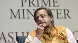 Shashi Tharoor apologises for comparing Delhi CM Arvind Kejriwal with 'eunuchs'