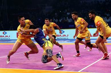 U Mumba Face Telugu Titans in Pro Kabaddi League Season 3 Opener