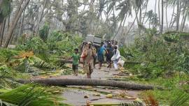 cyclone titli, andhra pradesh cyclone, odisha cyclone, srikakulam district, andhra pradesh administration, ap government, cyclone titli news, chandrababu naidu