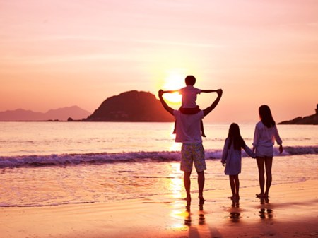 Make sure your kid enjoys the vacation as much as you do. (Source: Getty Images)
