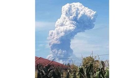 indonesia earthquake, indonesia tsunami, indonesia volcano, Mount Soputan, indonesia island tsunami, indonesia tragedy, indonesia volcano eruption