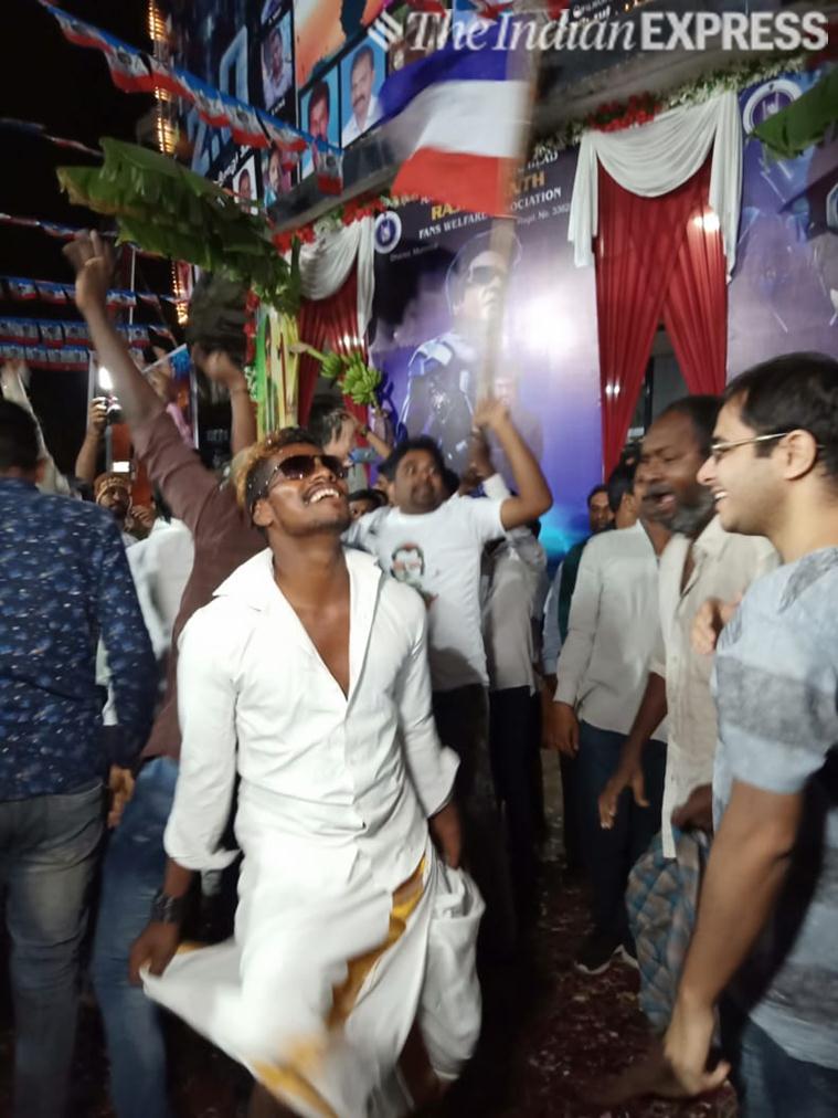 rajinikanth fans celebrate 2.0 release