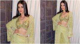 ananya panday, annaya pandey fashion, ananya pandey diwali fashion, diwali, diwali 2018, diwali celeb fashion, annaya pandey diwali outfits, ananya panday anushka khanna, anushka khanna, karan johar, annaya pandey soty 2, celeb fashion, bollywood fashion, indian express, indian express news