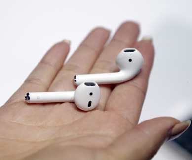 Apple, Apple AirPods 2, AirPods 2 launch date, Apple AirPods 2 Bluetooth listing, AirPods 2 specifications, AirPods 2 trademarks, AirPods 2 features, Apple AirPods 2 leaks, Apple accessories, Apple news