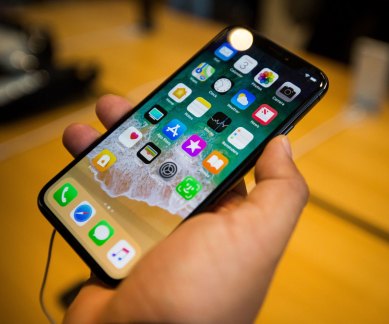 Apple, Apple iPhone X, iPhone X display issue, iPhone X faulty display, Apple iPhone X touch issue, iPhone X touch display, MacBook Pro, MacBook Pro SSD failure, Apple MacBook Pro fault, MacBook Pro SSD data failure