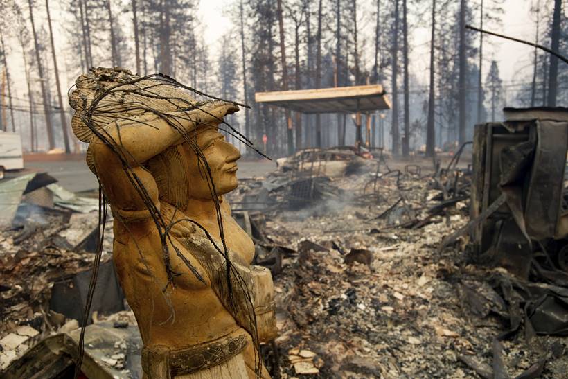 Wildfire ravages California town, thousands forced to evacuate