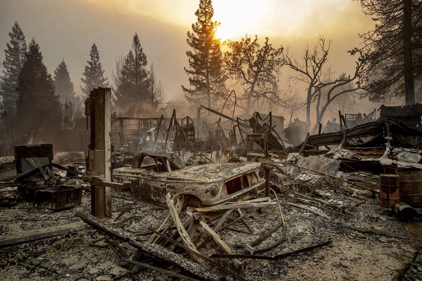 Wildfire ravages California town, thousands forced to evacuate
