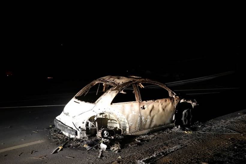 Wildfire ravages California town, thousands forced to evacuate